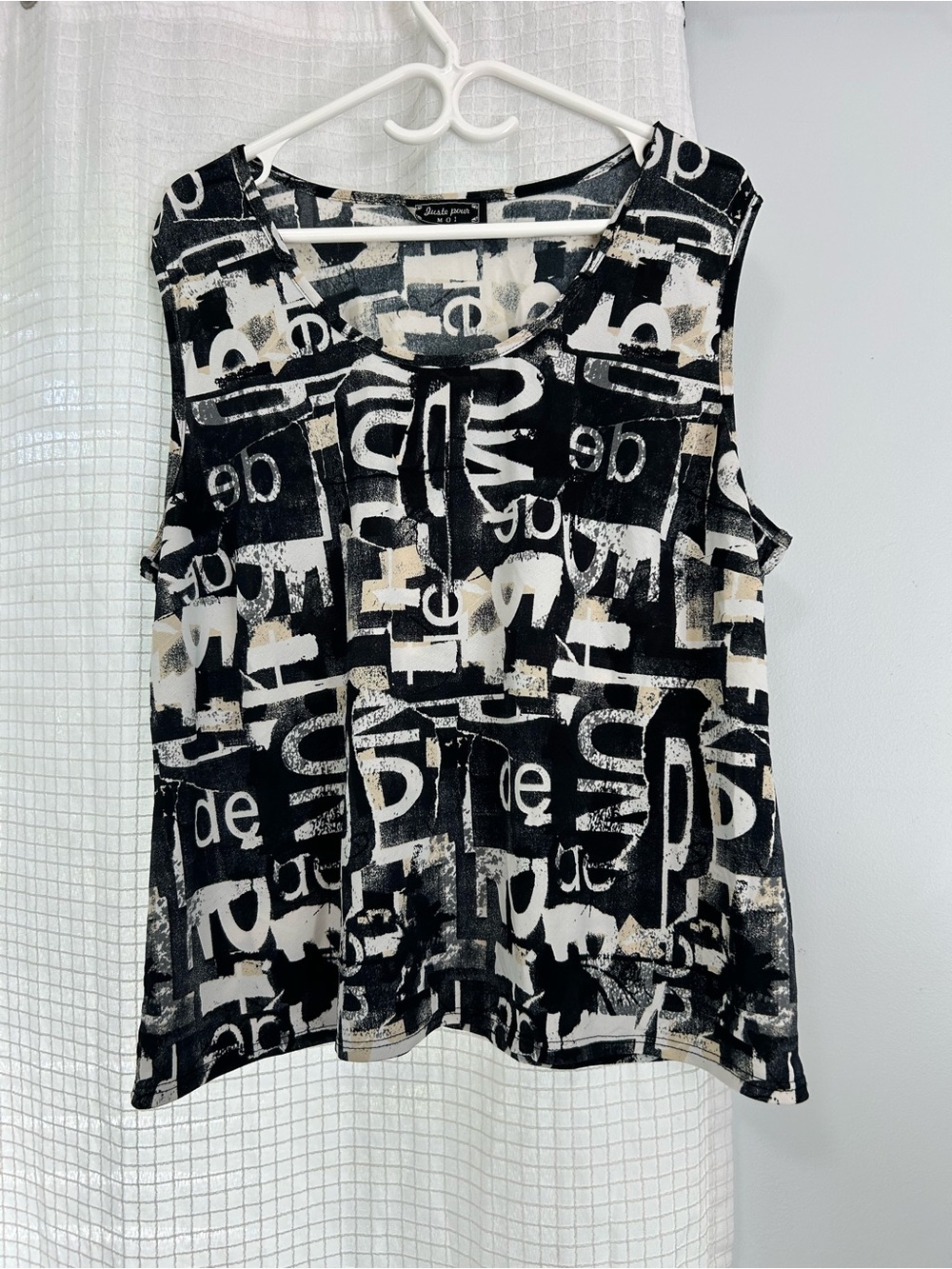 Black & Cream Abstract Print Sleeveless Top
